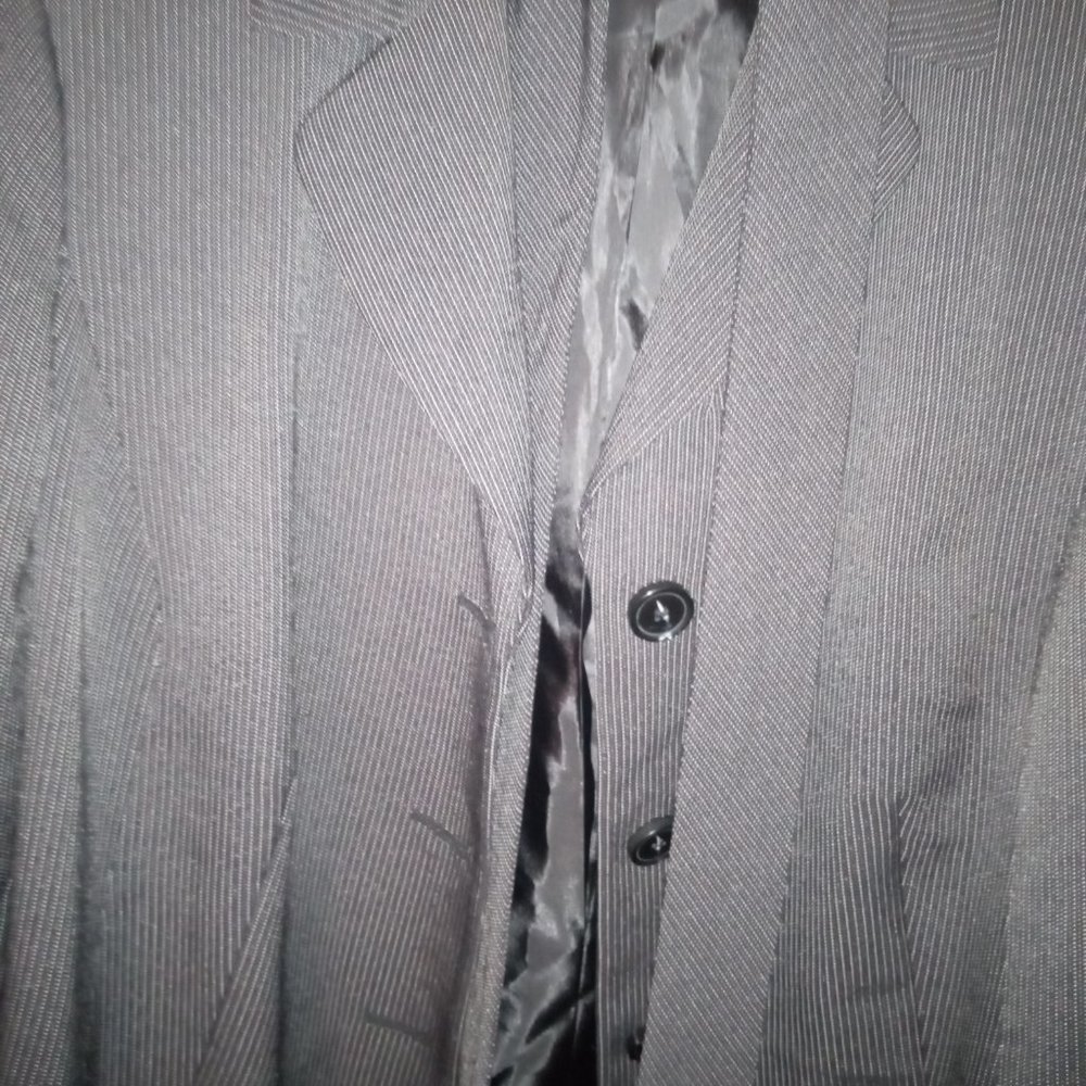 Church/Work 2-piece navy blue & white pinstripe skirt suit with a belt, size 16W